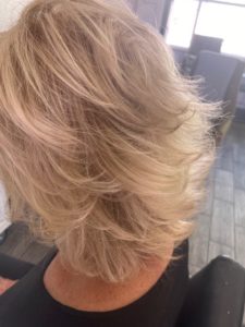 100% organic high lift blonde. Complete grey coverage.